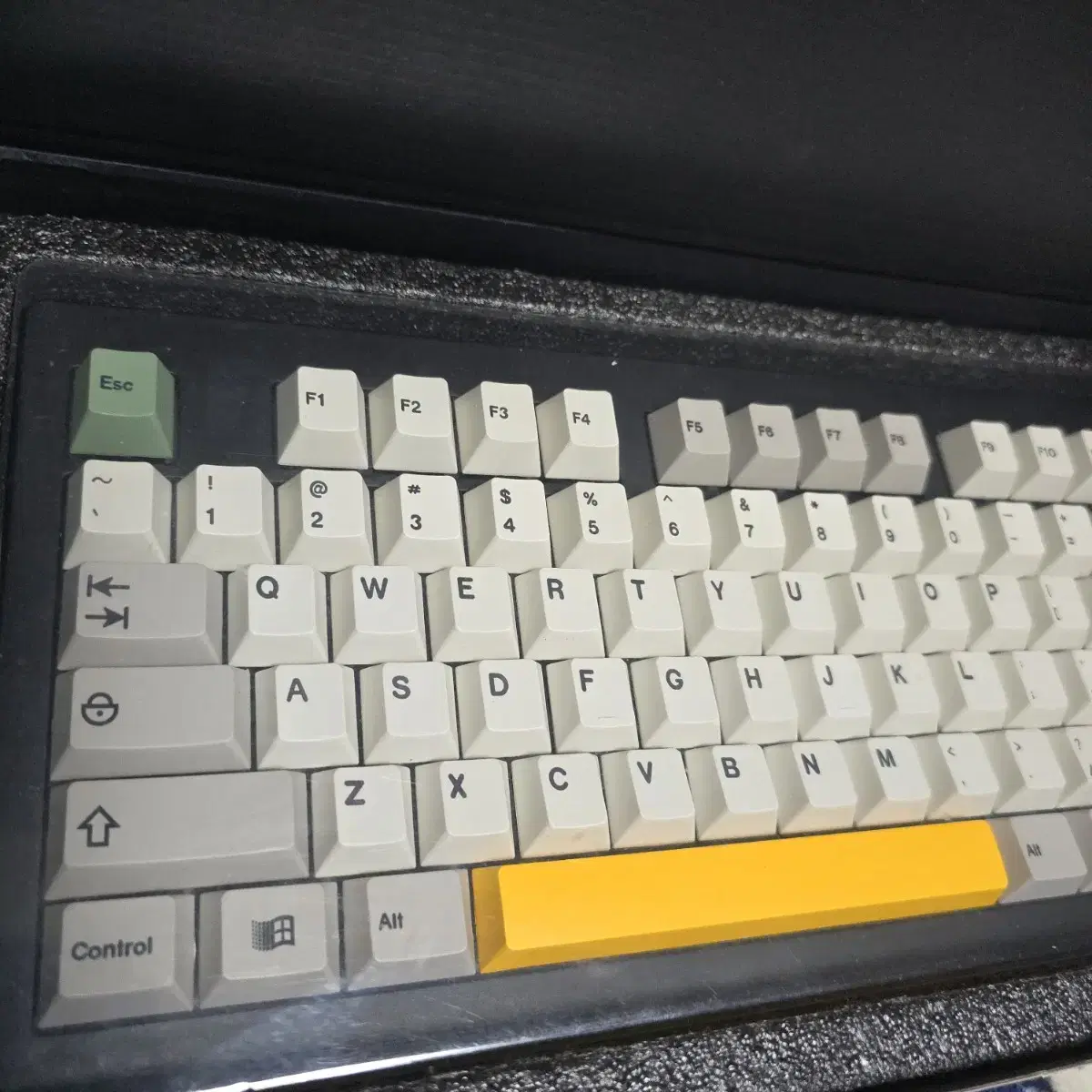 몬스긱 M3 , Vertex v1 , 레트로 PBT 체리키캡